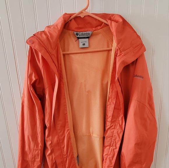 Columbia Jackets & Blazers - Columbia Windbracker